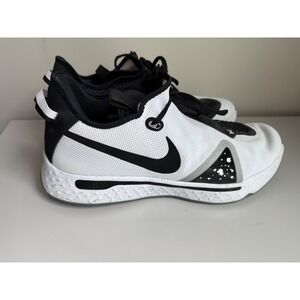 Nike | Shoes | Nike 26 Limited Edition Signature Lebron  display picture 1